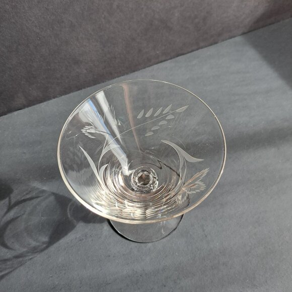 Morgantown Etched Crystal Low Sherbet Glass 4" Vintage Laurel Wreath Cut Stem - Picture 16 of 16
